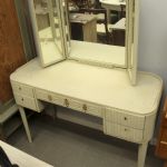 798 5005 DRESSING TABLE